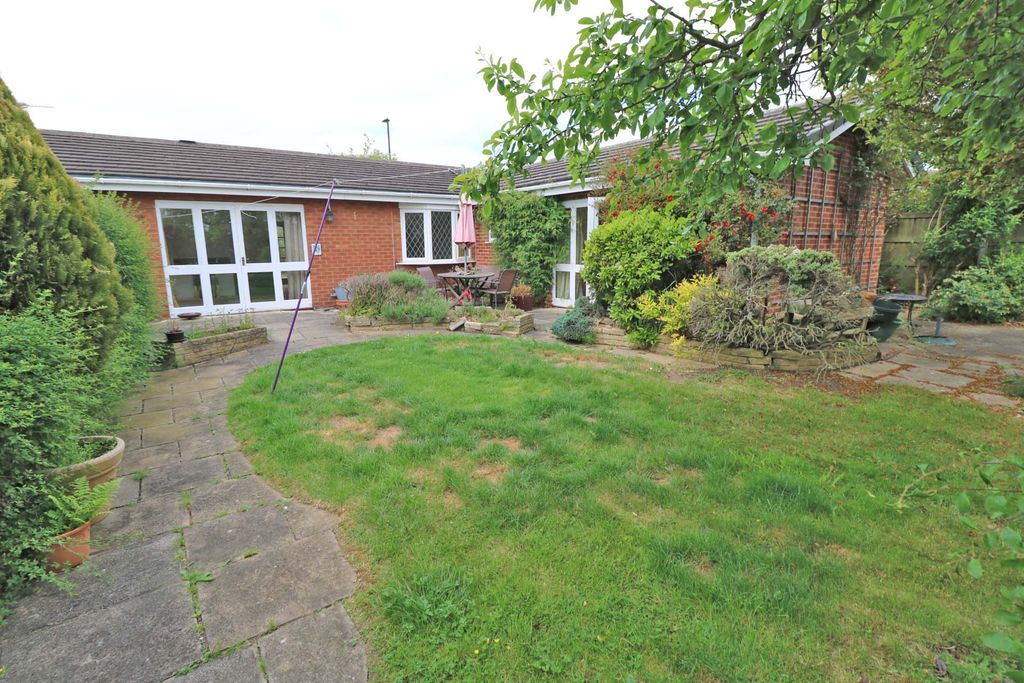 Property photo 2 of 11