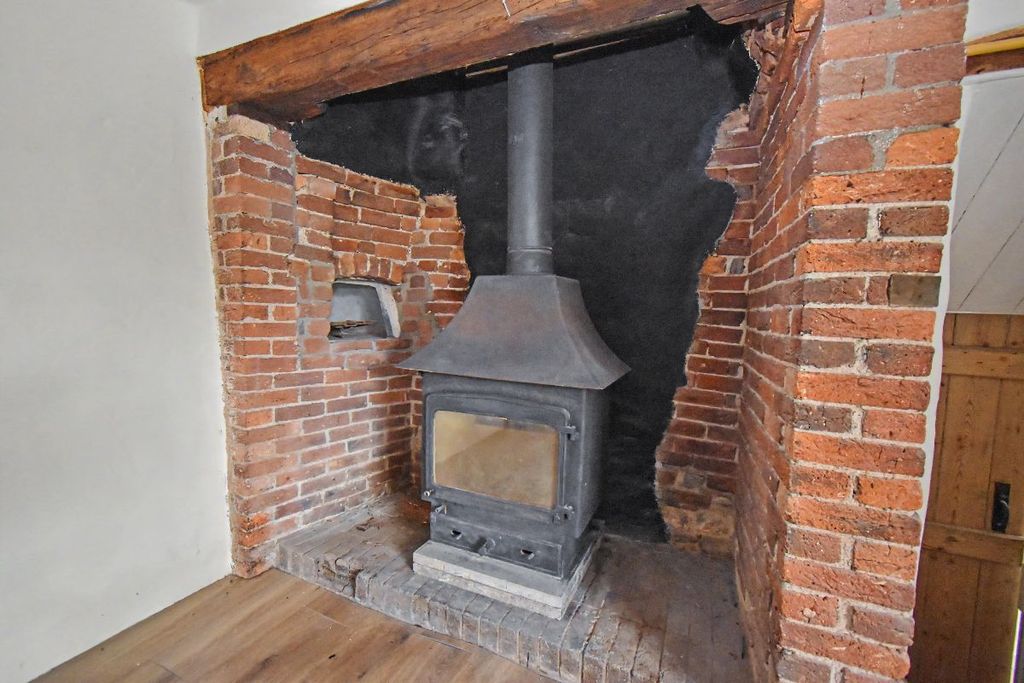 Property photo 3 of 9