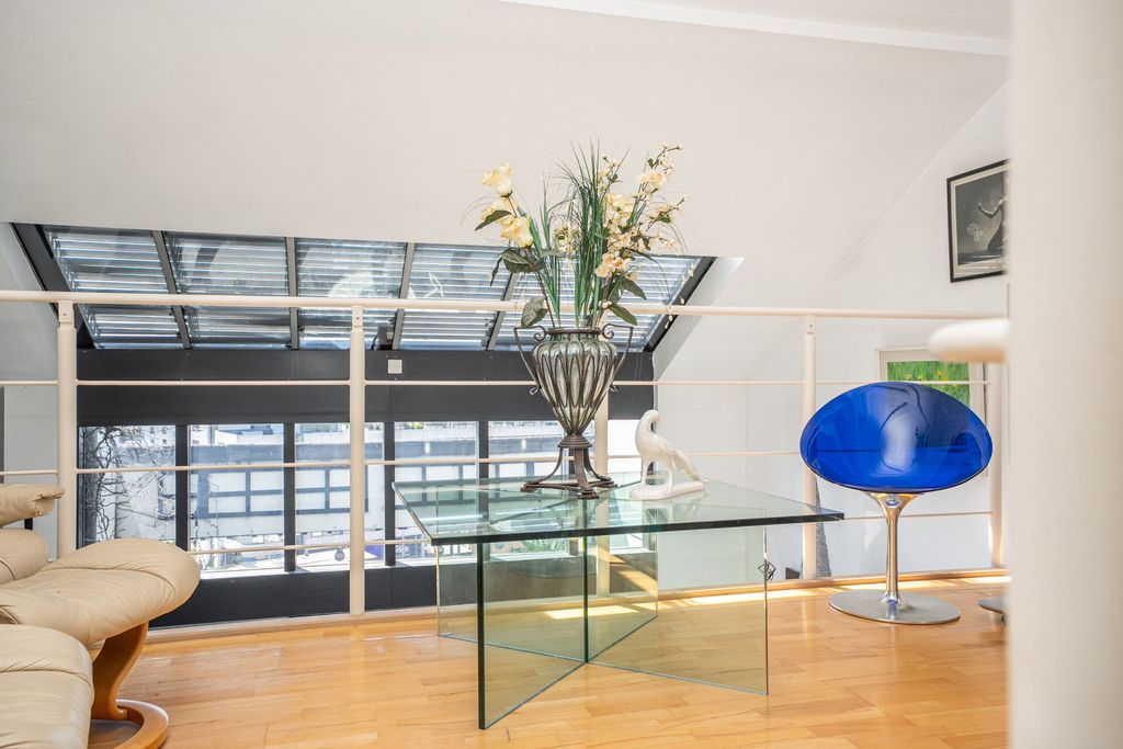 Additional image 27 of 3 bed penthouse for salePenthouse, Kings Court NG1