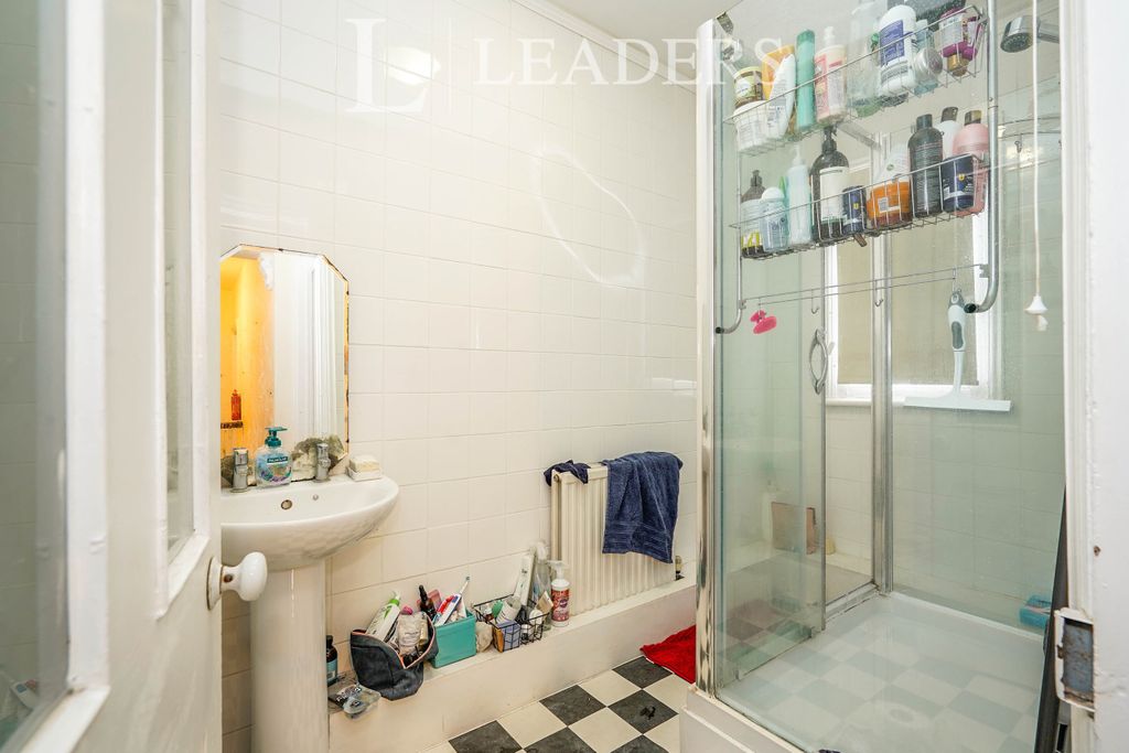Property photo 3 of 11 Shower Room