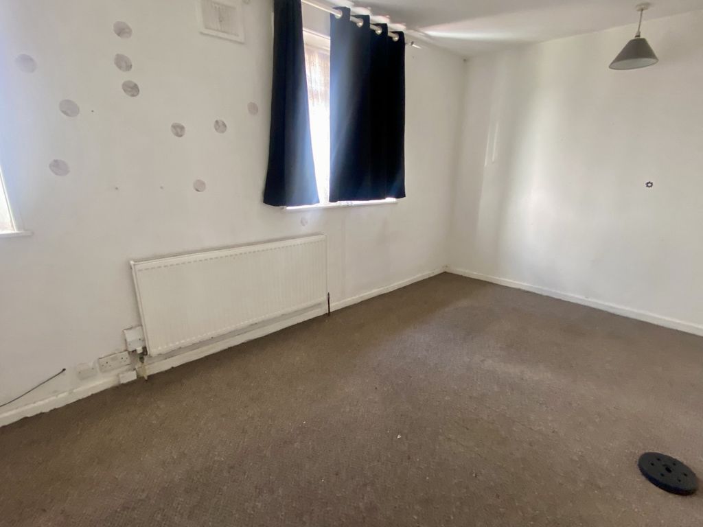 Property photo 2 of 16 Photo 13