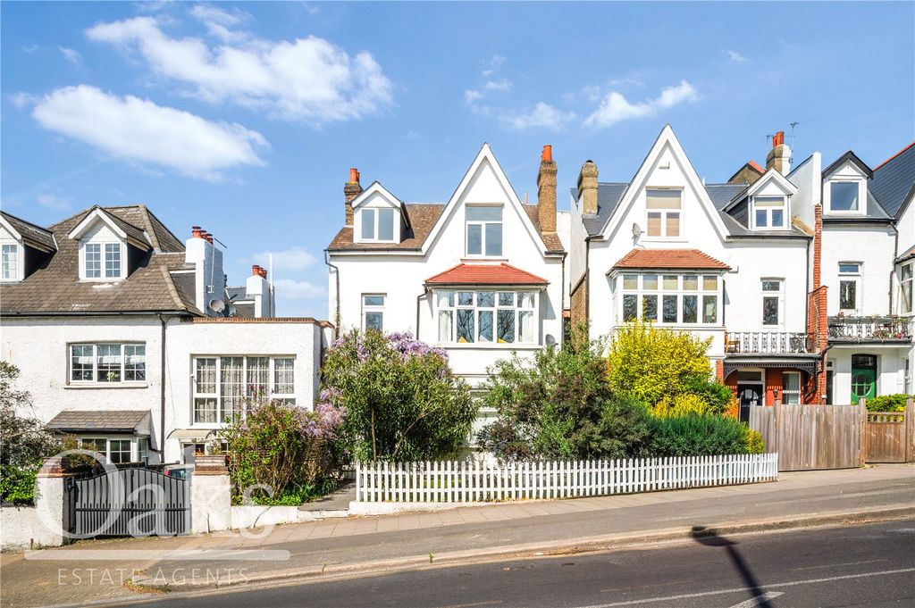 Property photo 1 of 8 Picture No. 08