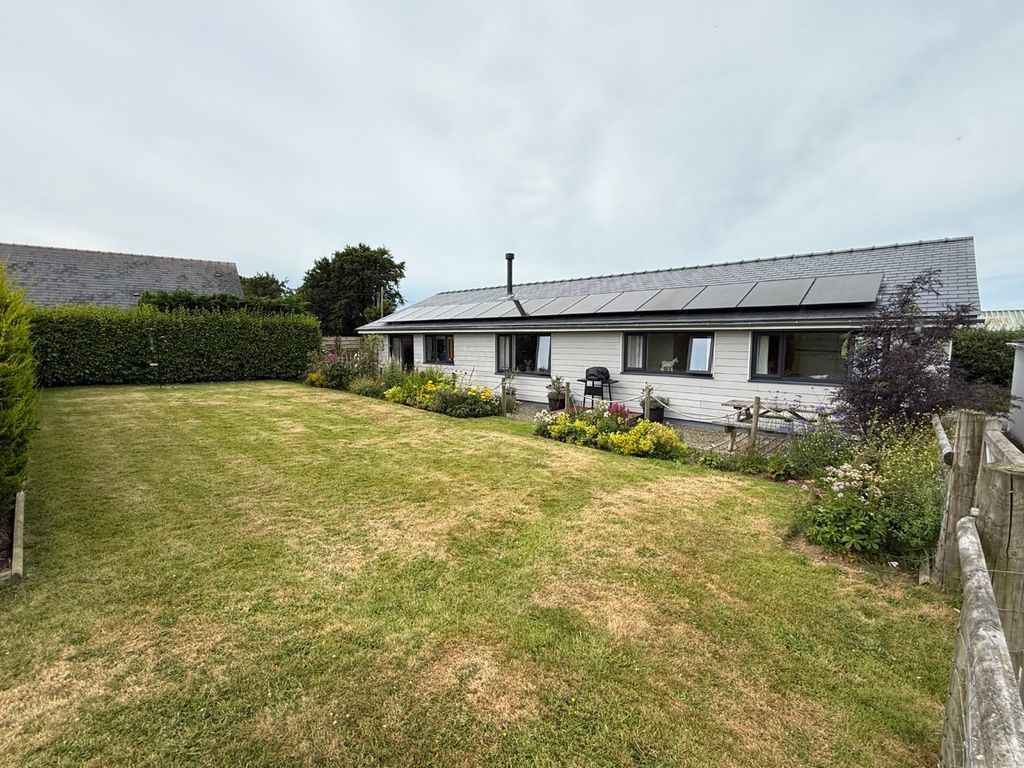 Property photo 2 of 62
