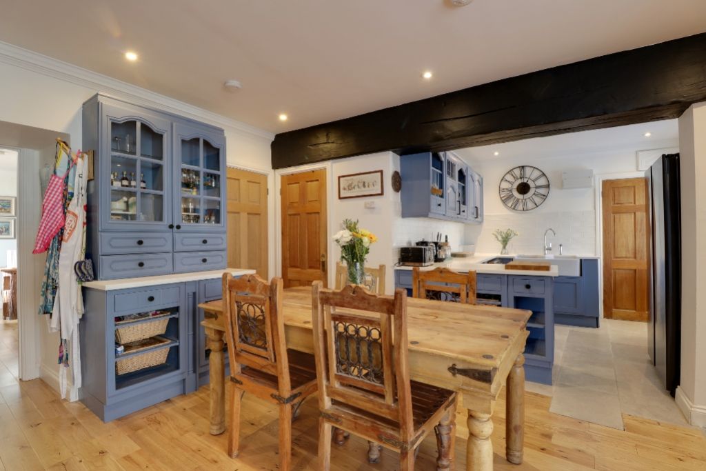 Property photo 2 of 25 Kitchen Diner