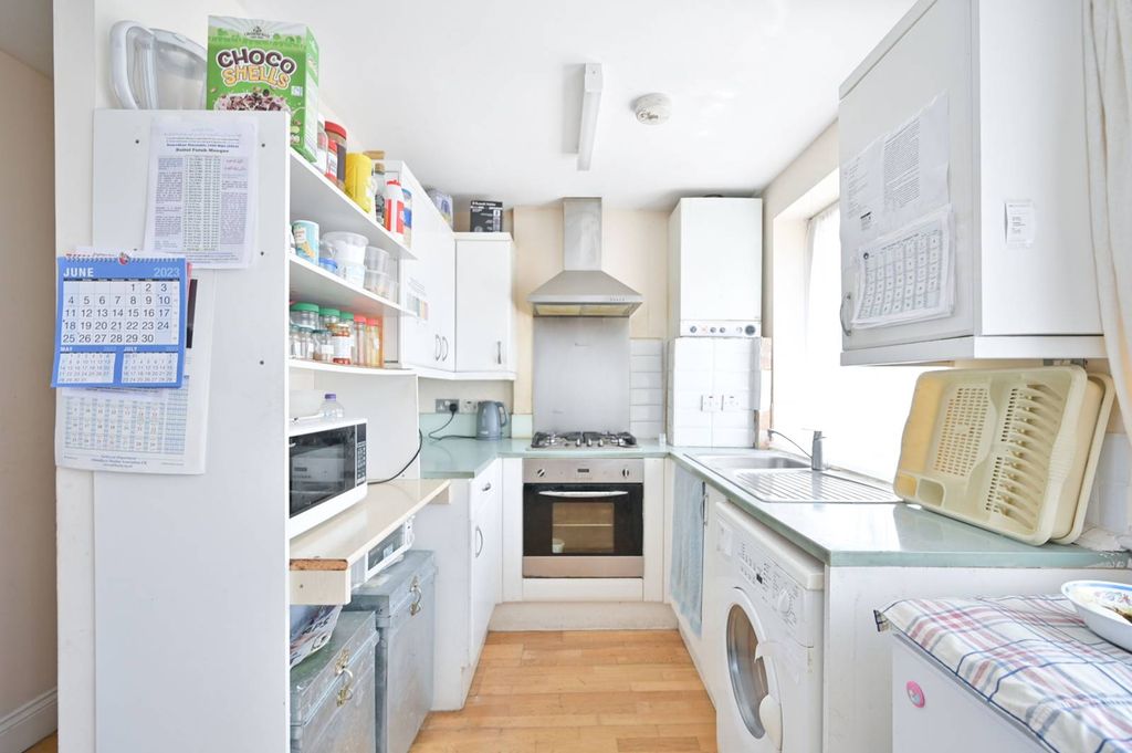 Property photo 1 of 6
