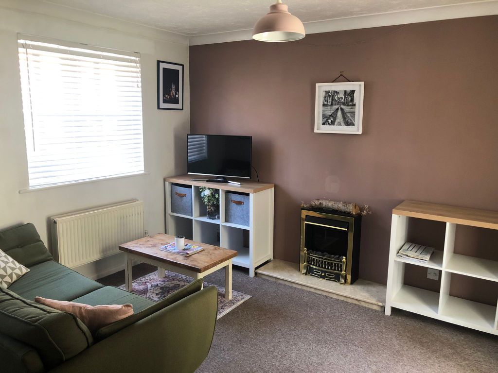 Property photo 2 of 8