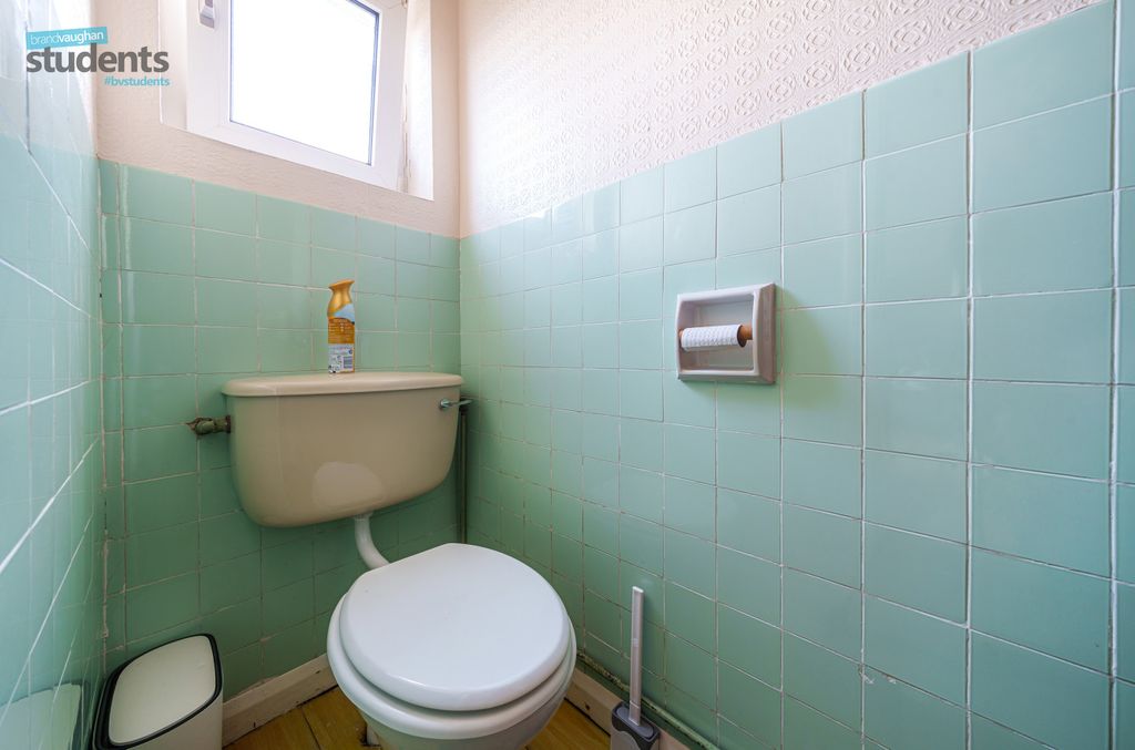 Property photo 2 of 12 5288921d-E301-4E8...