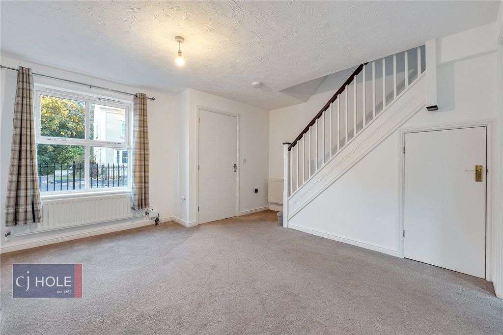 Property photo 2 of 12 Picture No. 26