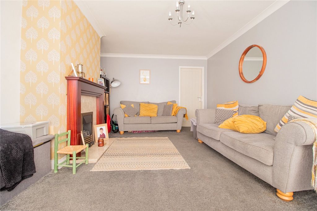 Property photo 3 of 22 Picture No. 28