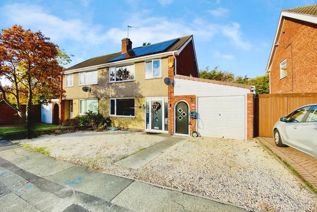 Property photo 2 of 24