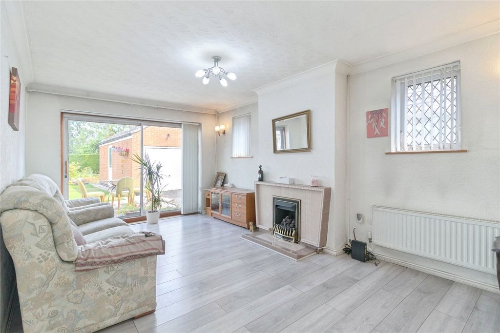 Property photo 2 of 16 Picture No. 21