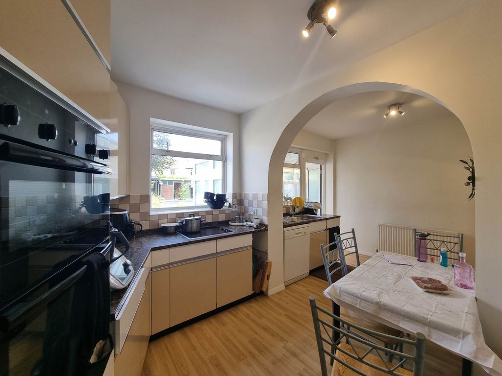 Property photo 2 of 24