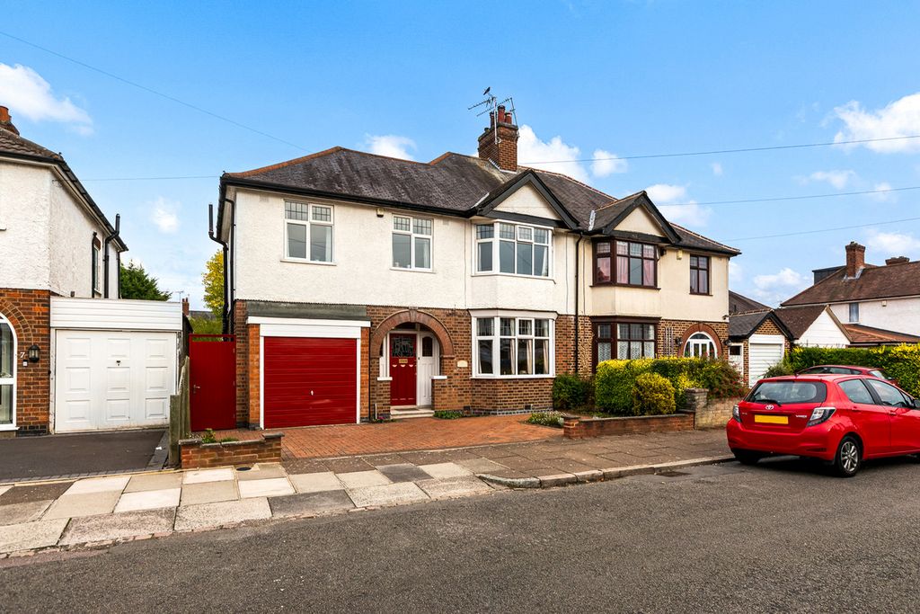 Property photo 2 of 23