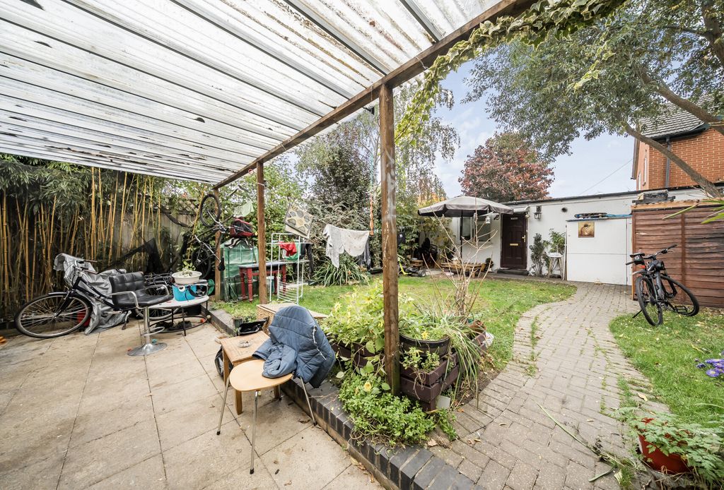 Property photo 3 of 20 1369454-15-68F249...