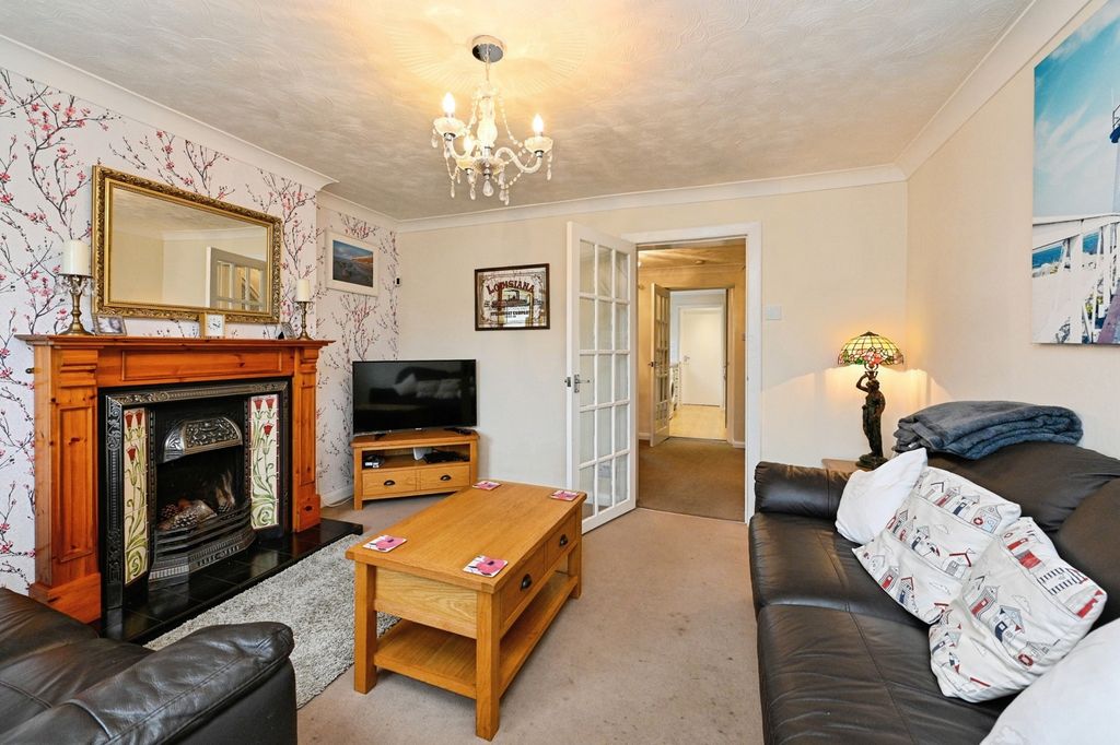 Property photo 2 of 18 Pbox-Img.Jpg
