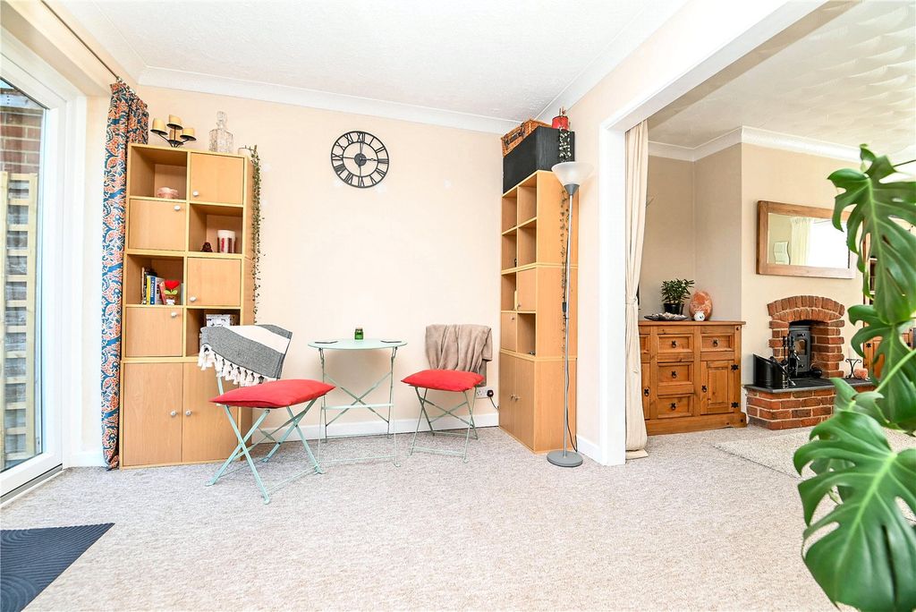 Property photo 3 of 15 Dining Room