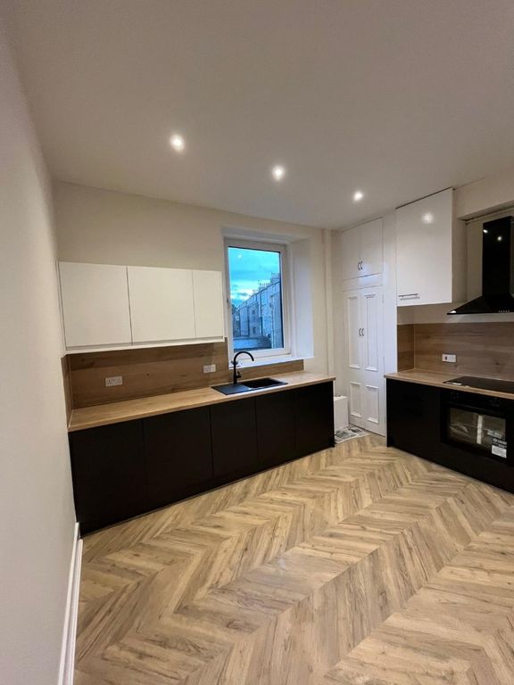 Property photo 2 of 7 Photo 2