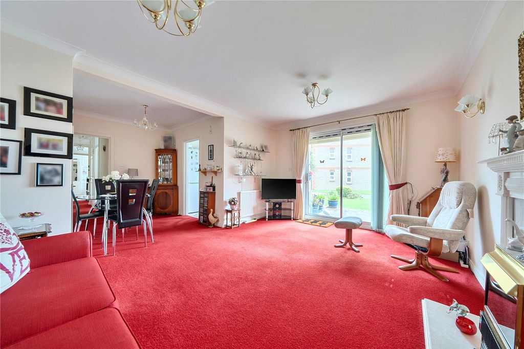 Property photo 3 of 22 Picture No. 11