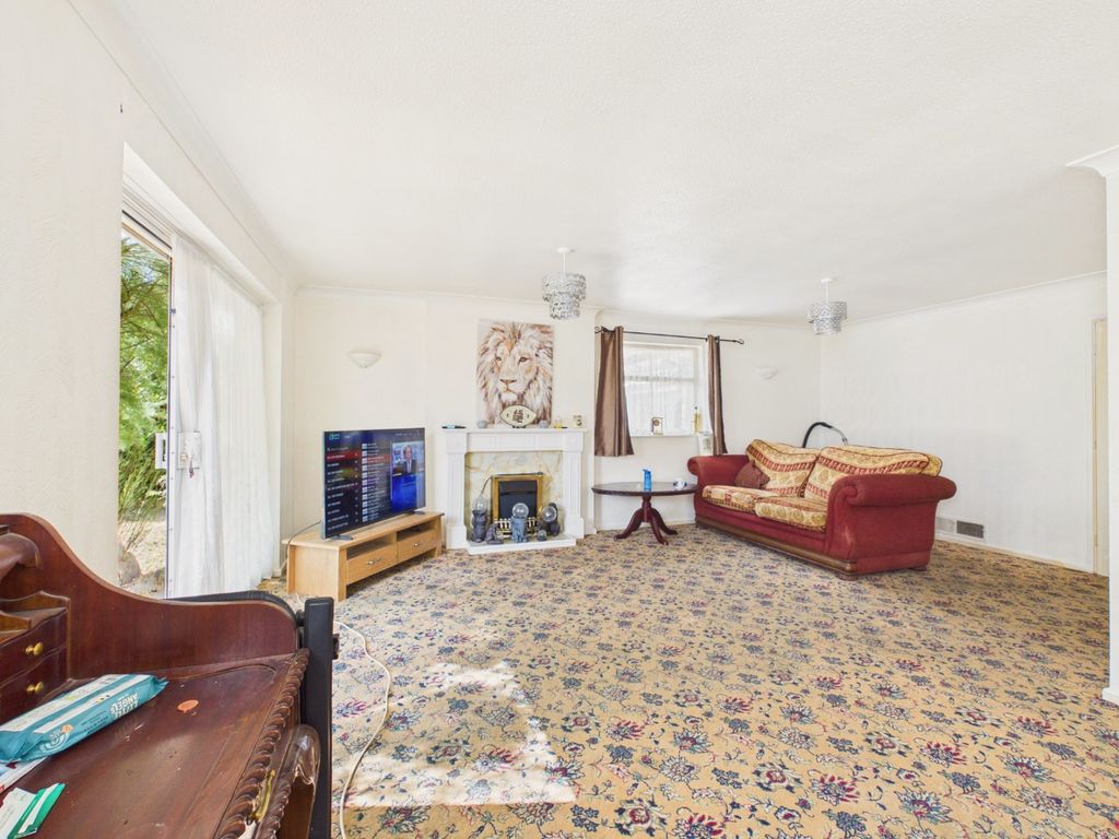 Property photo 2 of 14 5381334