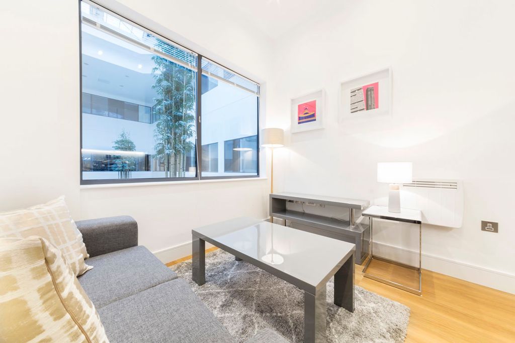 Property photo 3 of 6