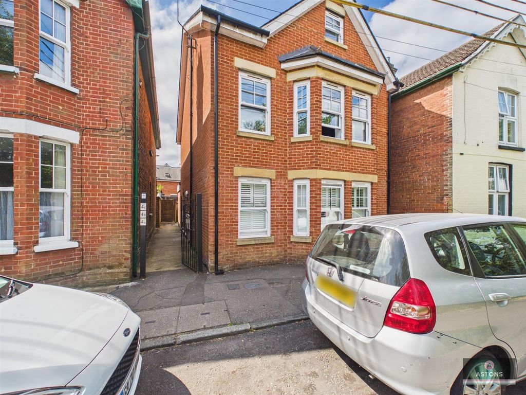 Property photo 1 of 10 Cam02067G0-Pr0334-Still009.Jpg