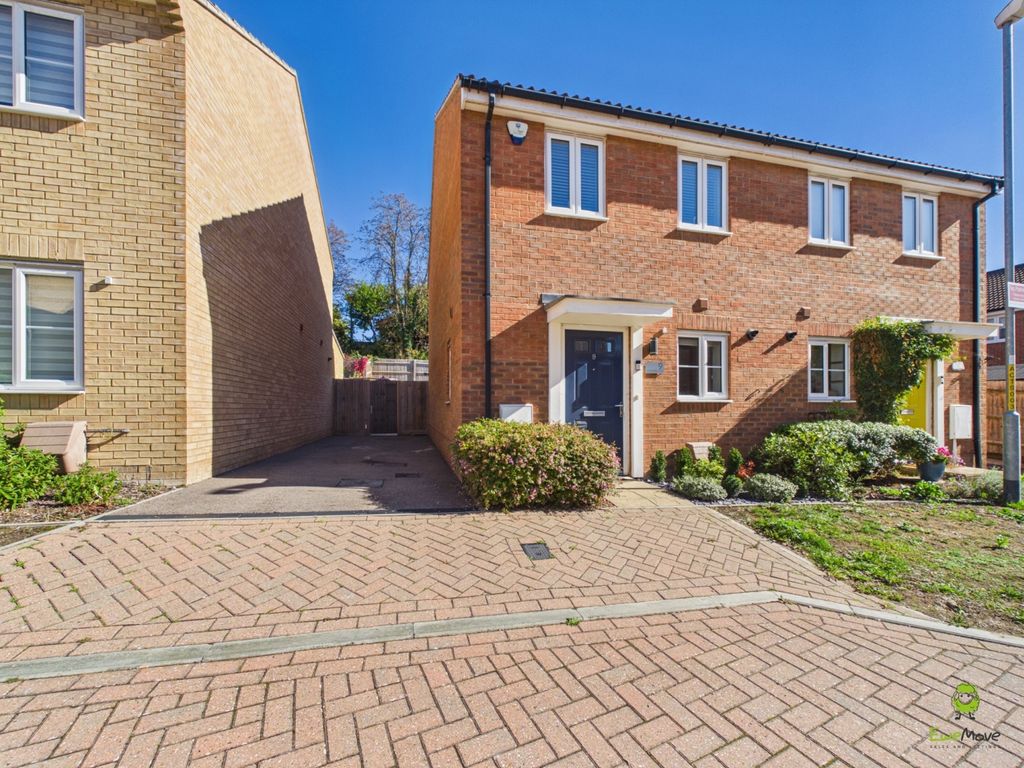 Property photo 1 of 13 Presented By Clinton At Ewemove Bexleyheath And Da