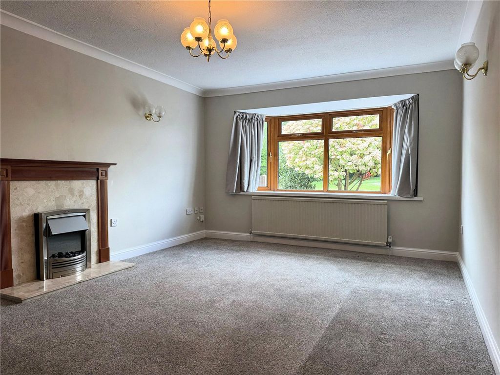 Property photo 2 of 12 Picture No. 16