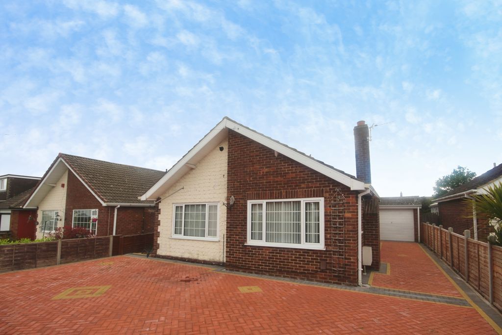 Property photo 1 of 13 Front