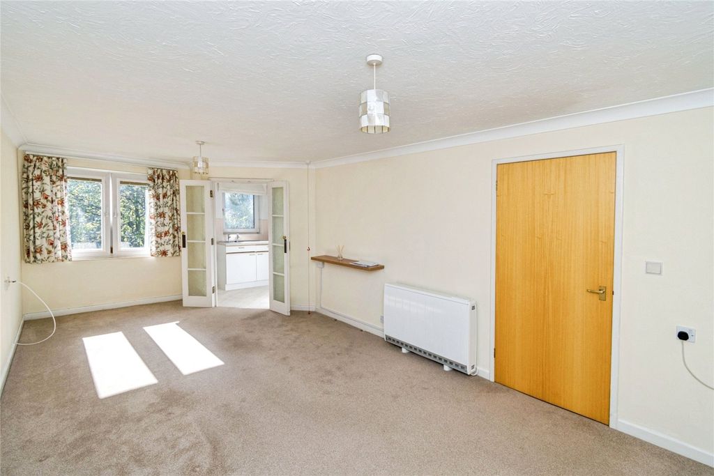 Property photo 3 of 10 Picture No. 14