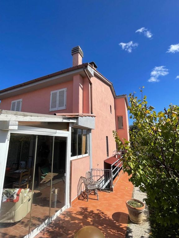 Property photo 3 of 30