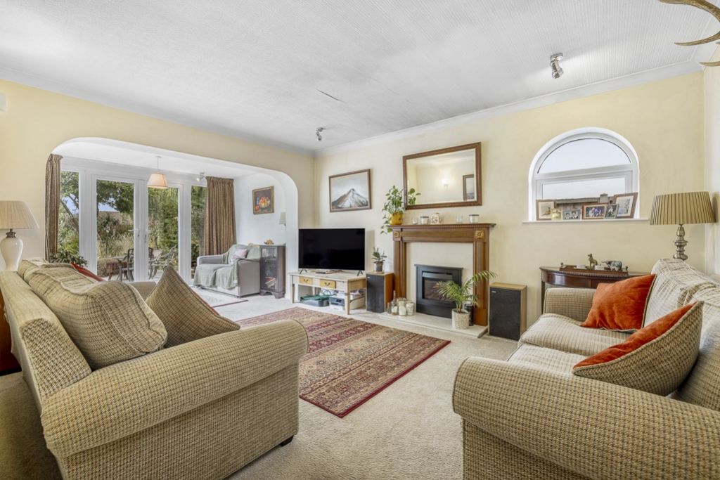 Property photo 3 of 39 77 Pilleys Lane (Cowbridge)-31