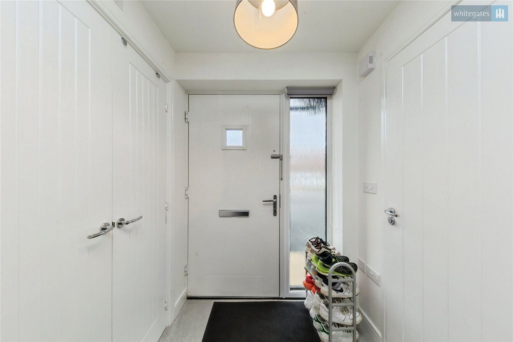 Property photo 3 of 15 Picture No. 06