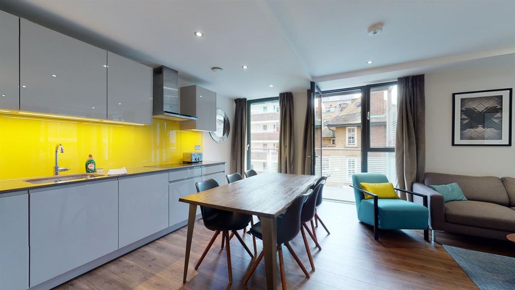Property photo 3 of 16 62d15A11B62B4700129F43A1_346B7A2436056B2Fb9F479E6A