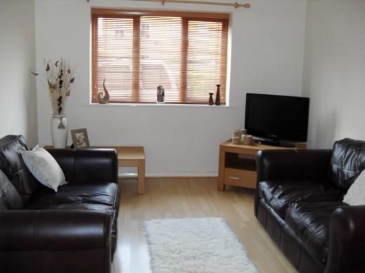 Property photo 1 of 12 Lounge