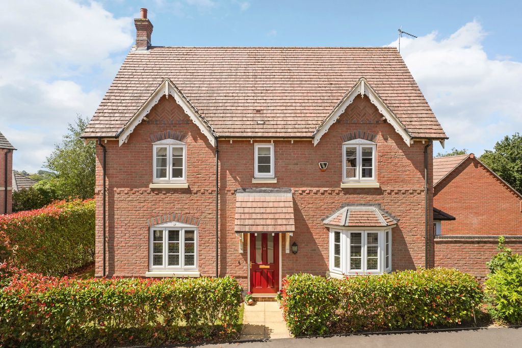 Property photo 1 of 31