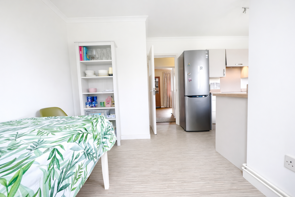 Property photo 3 of 16 Kitchen