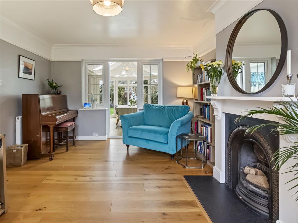 Property photo 3 of 19 60 West Avenue-003.Jpg