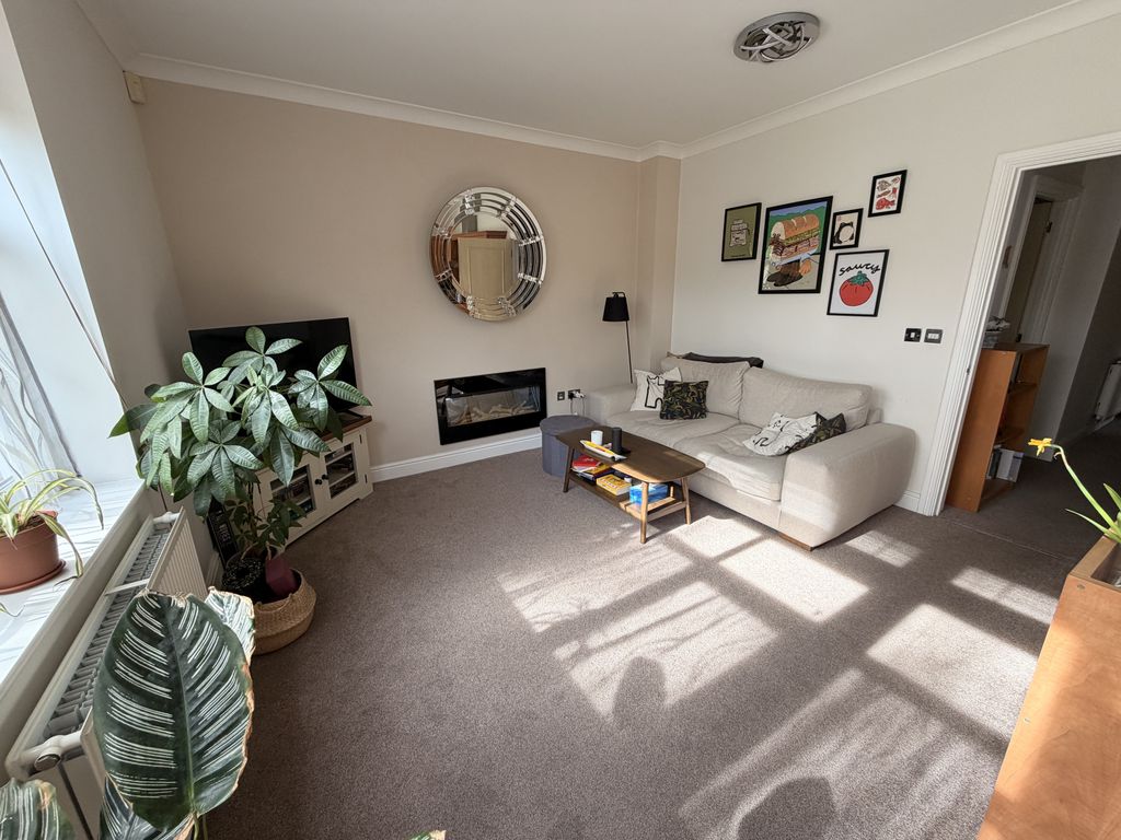 Property photo 2 of 9 Gallery