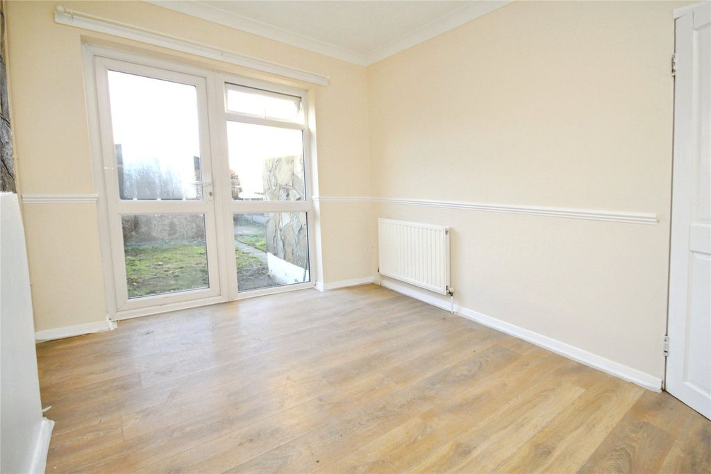 Property photo 2 of 9 Picture No. 03