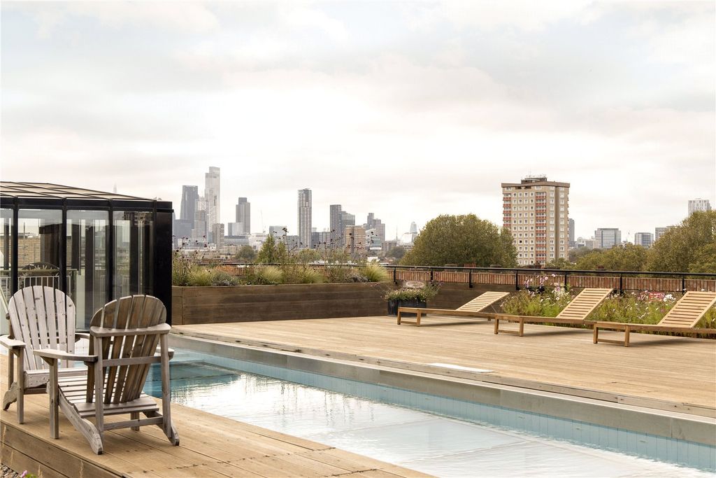 Property photo 1 of 30 Picture No. 16