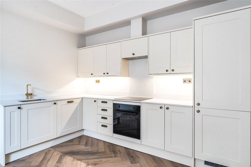 Property photo 3 of 12 Picture No. 20