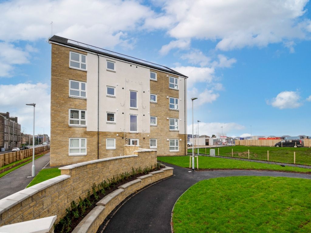 Property photo 1 of 12