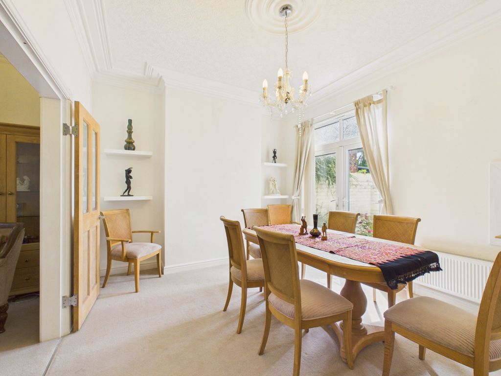 Property photo 3 of 17 4815037