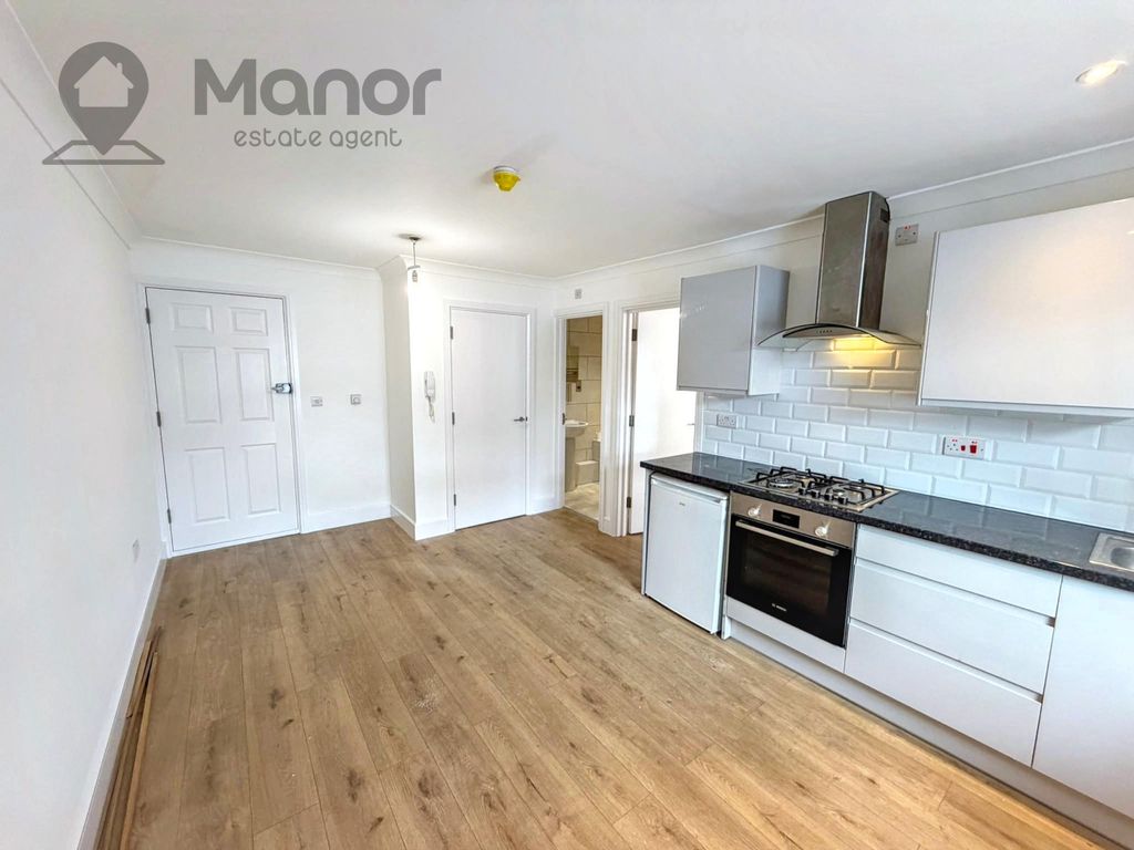 Property photo 3 of 6 Open Plan Kitchen