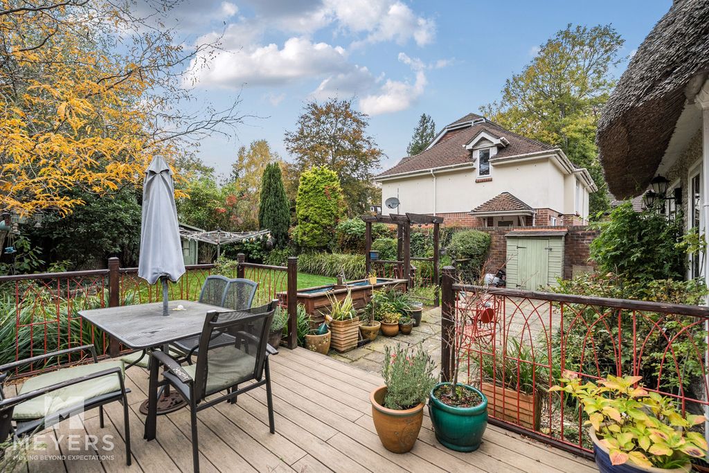 Property photo 2 of 23