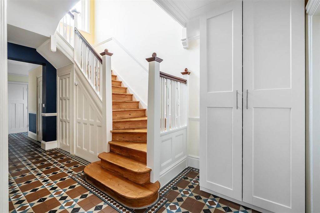 Property photo 2 of 38 28-Mayfield-Road-2.Jpg