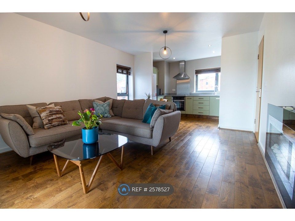 Property photo 1 of 15 Open Plan Living Room
