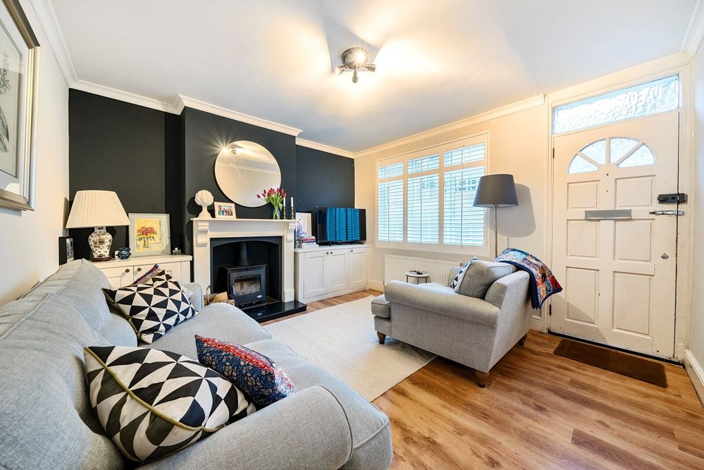 Property photo 2 of 10 Living Room