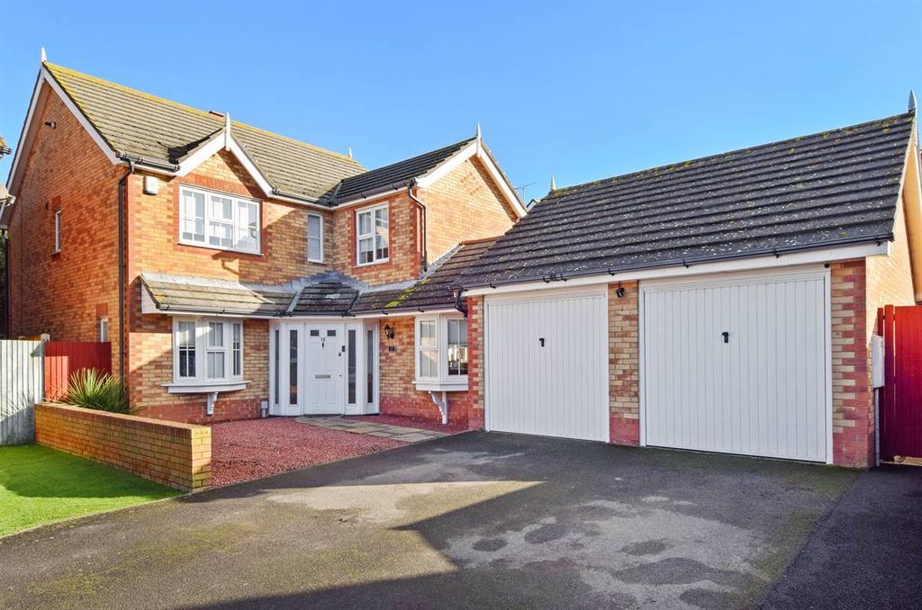 Property photo 1 of 27