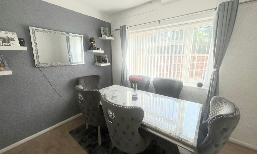 Property photo 3 of 12 Image